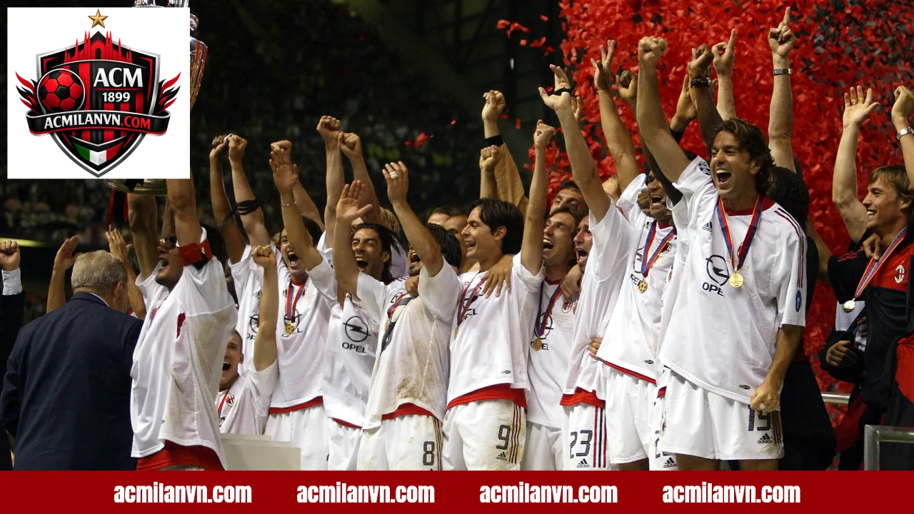 AC Milan nâng cao cúp vô địch Champions League mùa giải 2002–03