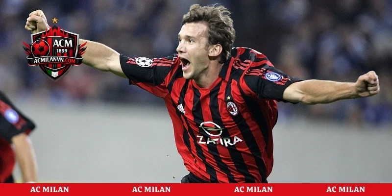 Andriy Shevchenko trong màu áo AC Milan